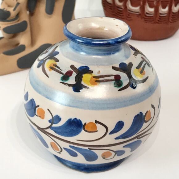 F Buria Caltagirone Sicily Floral Pottery Hand Painted Tonala Stoneware Bud Vase - Picture 1 of 16